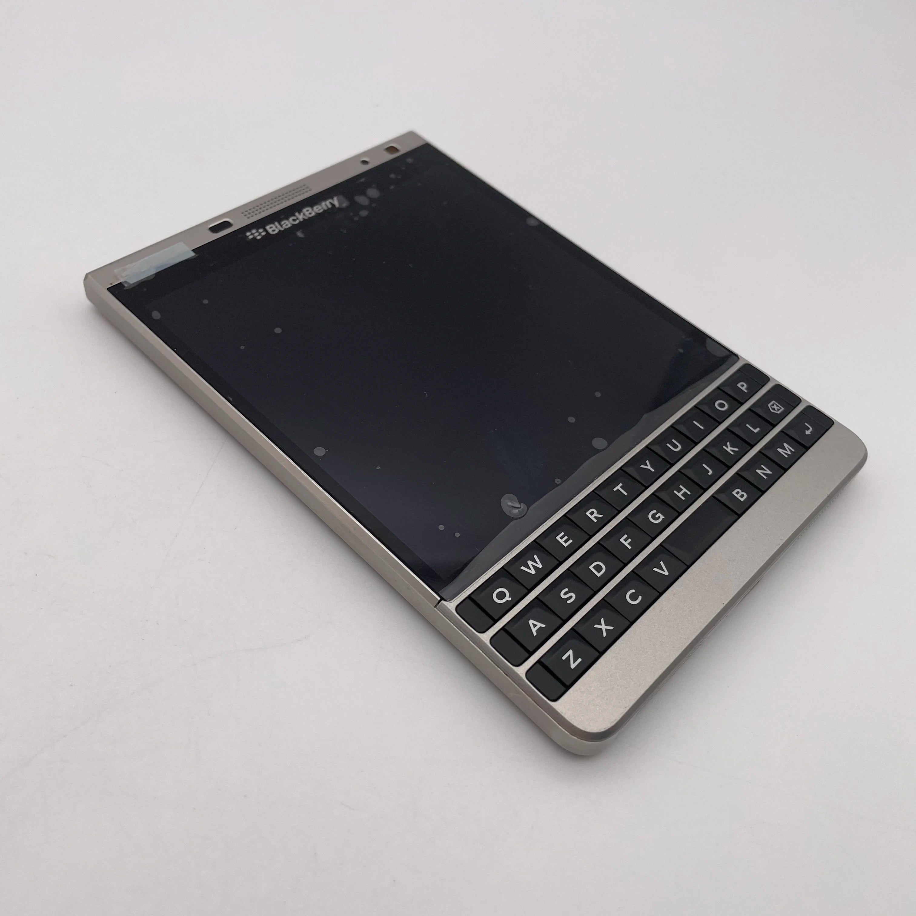 BlackBerry Passport Sliver Edition