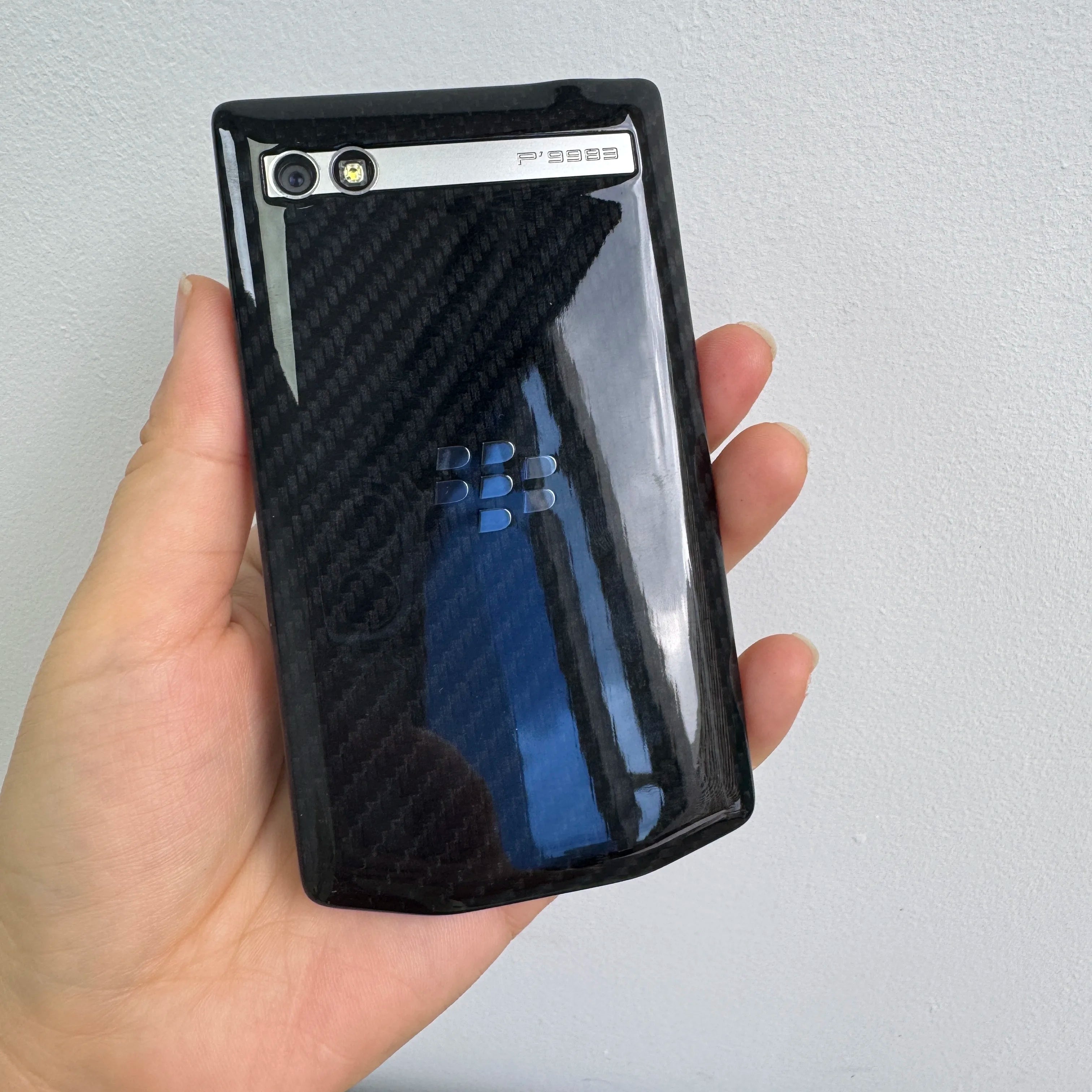 BlackBerry Porsche P9983